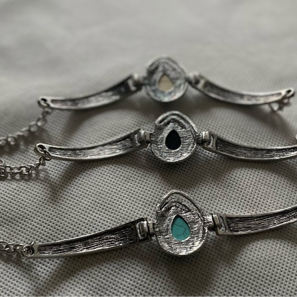 Women’s Semiprecious Cabochon Teardrop Stone Silver Bracelet - Picture 5 of 9